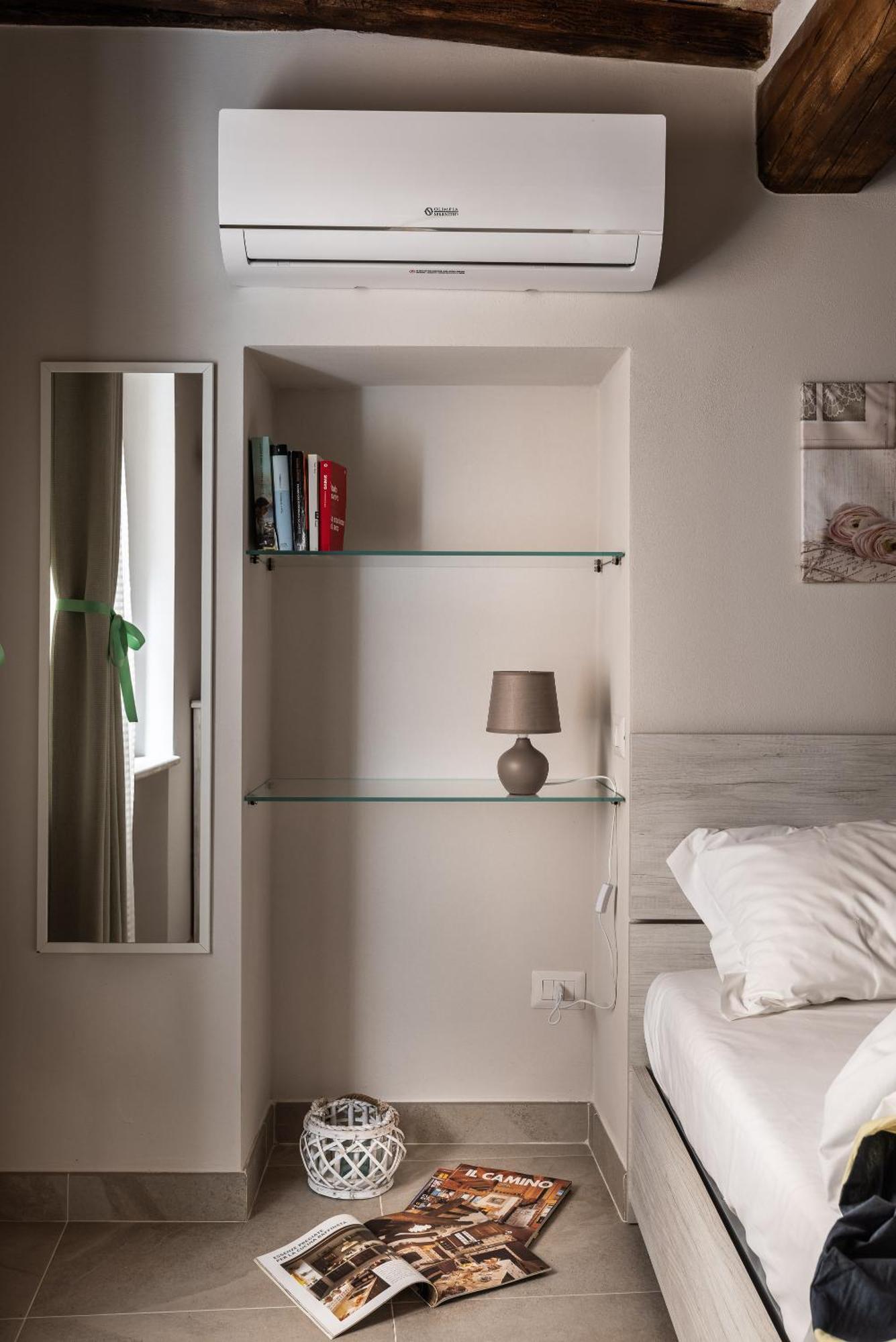 Apartment Il Mezzanino By Living Siena